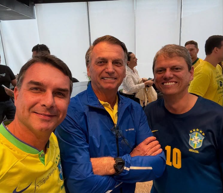 Exemplo de Selfie com Jair Bolsonaro